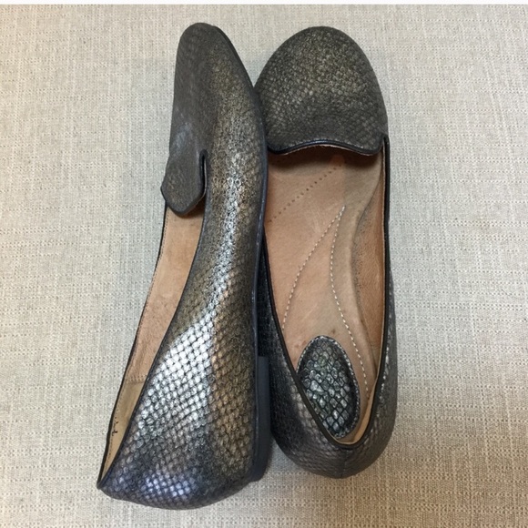 Clark’s Snakeskin Valley Flats Size 10 - Picture 6 of 8